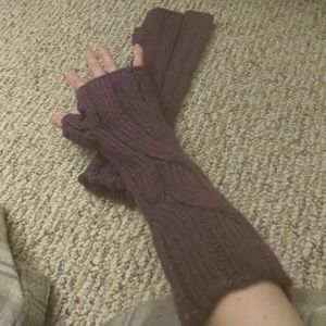 Fingerless gloves